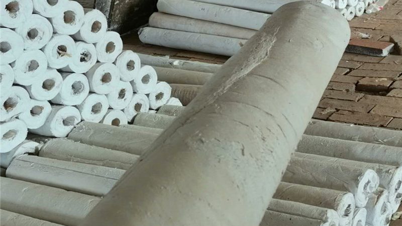 聚氨酯保温管主要由聚氨酯泡沫和钢管复合而成，其技术特点如下：
